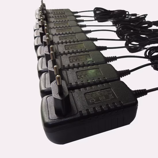 Shenzhen, fabricante de 17 años, cargador de 48 W, 12 voltios, 4 amperios, adaptador Lps LED de voltaje constante, unidad portátil de 50 W, suministro de 12 V, 4 A, adaptador de corriente blanca a CA CC de 5 V 10 A